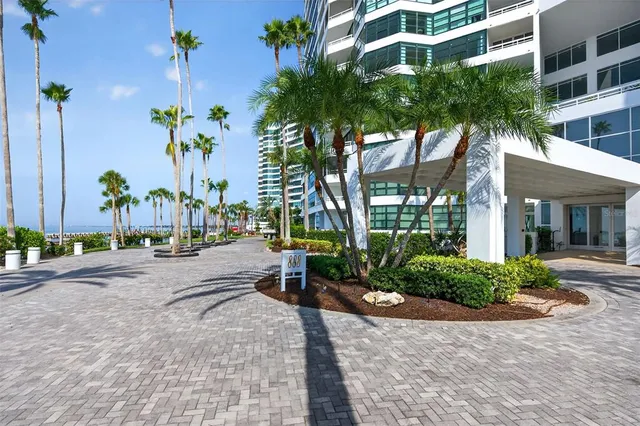 $1,399,000 | 888 Boulevard Of The Arts, Unit 605, Sarasota, FL 34236