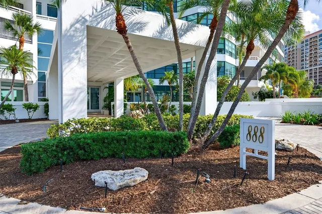 $1,399,000 | 888 Boulevard Of The Arts, Unit 605, Sarasota, FL 34236
