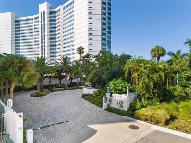 $1,399,000 | 888 Boulevard Of The Arts, Unit 605, Sarasota, FL 34236