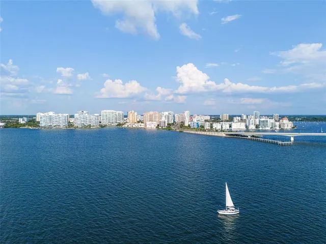 $1,399,000 | 888 Boulevard Of The Arts, Unit 605, Sarasota, FL 34236