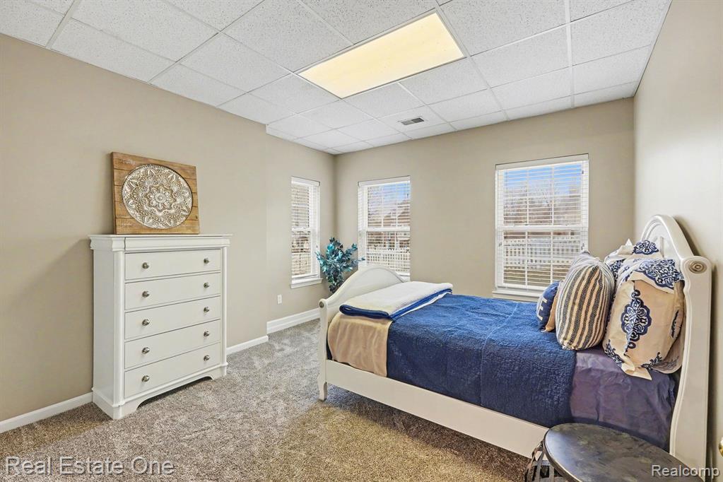 686 West Bluff Court, Unit 23 Rochester Hills, MI 48307 - Photo 35 of 43