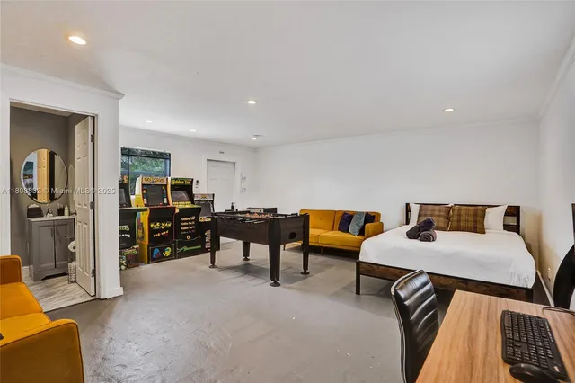 $824,000 | 1124 Northeast 6th Street, Hallandale Beach, FL 33009