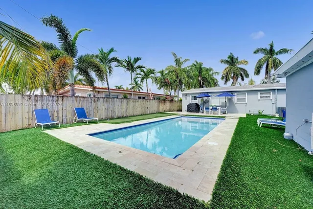$824,000 | 1124 Northeast 6th Street, Hallandale Beach, FL 33009