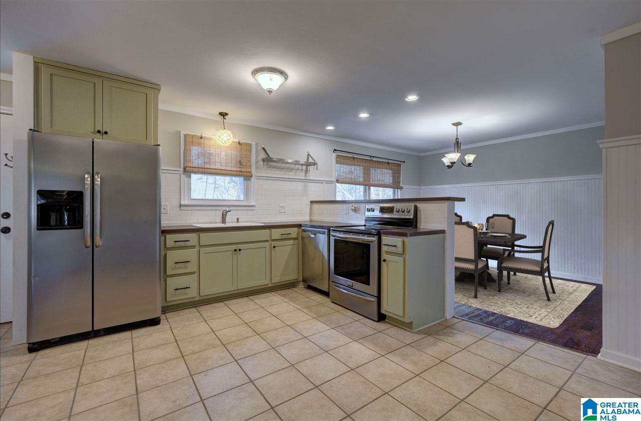 655 Valley Trail Warrior, AL 35180 - Photo 6 of 17