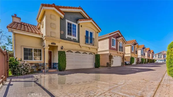 $4,500 | 13769-13969 Cordary Avenue, Hawthorne, CA 90250