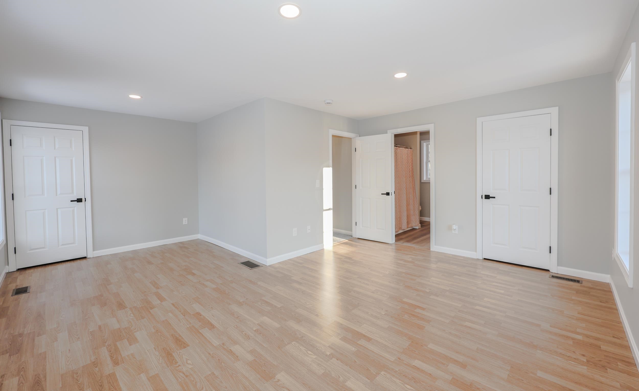 3 Pine Bluff Derry, NH 03038 - Photo 22 of 41