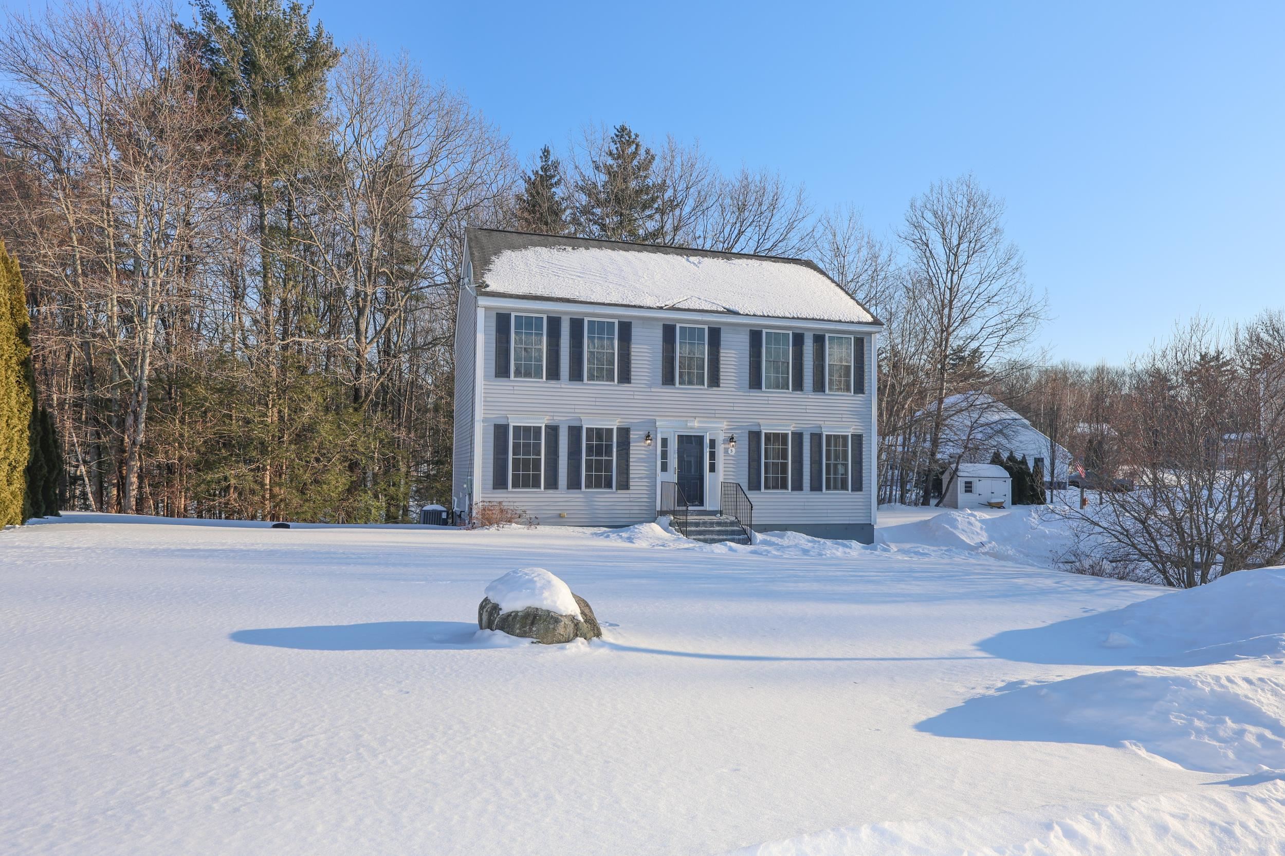 3 Pine Bluff Derry, NH 03038 - Photo 37 of 41