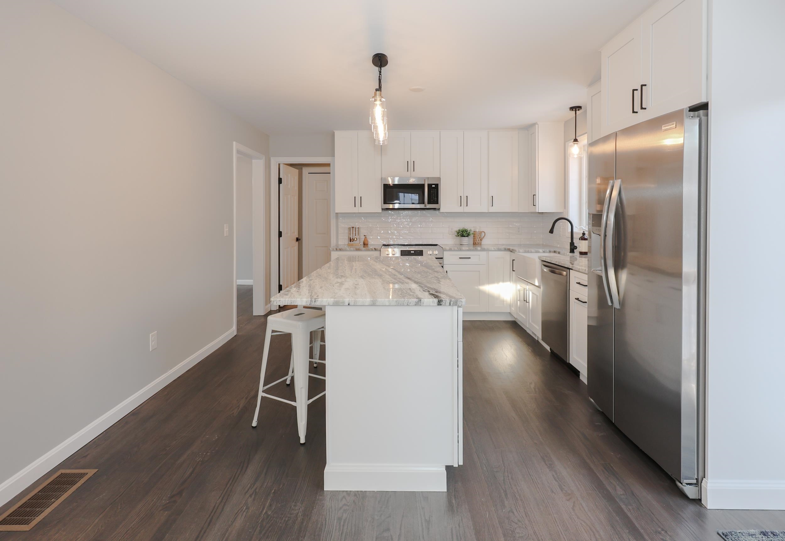 3 Pine Bluff Derry, NH 03038 - Photo 9 of 41