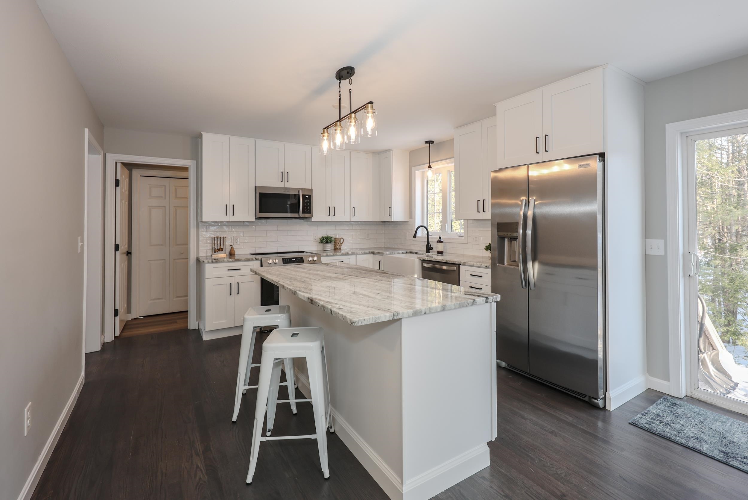 3 Pine Bluff Derry, NH 03038 - Photo 10 of 41