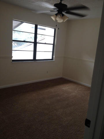 2080 Colonial Road, Unit 3 Fort Pierce, FL 34950 - Photo 11 of 19 key colony12