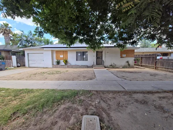 $254,900 | 2925 North 2nd Street, Fresno, CA 93703