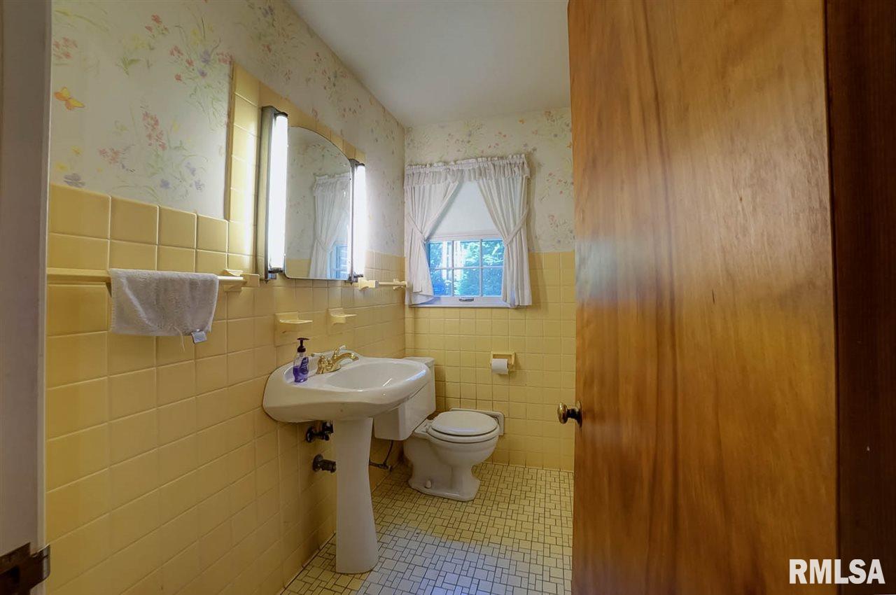 2041 Cherry Road Springfield, IL 62704 - Photo 33 of 36
