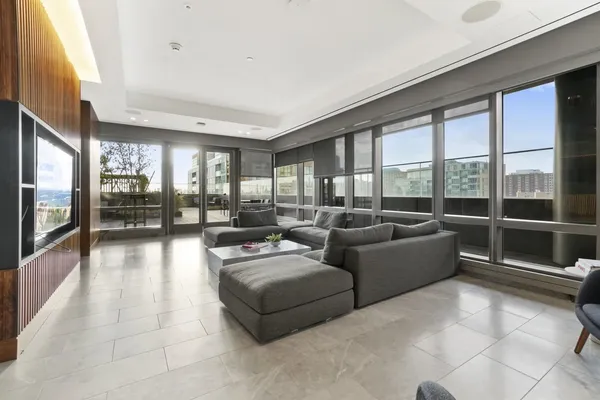 $1,080,000 | 75 Park Lane South, Unit 1708, Jersey City, NJ 07310