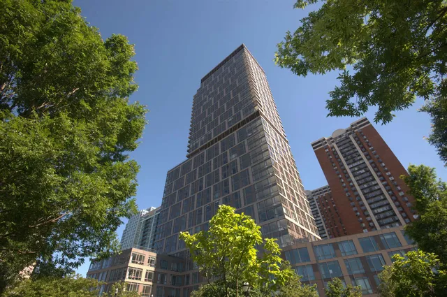 $1,080,000 | 75 Park Lane South, Unit 1708, Jersey City, NJ 07310
