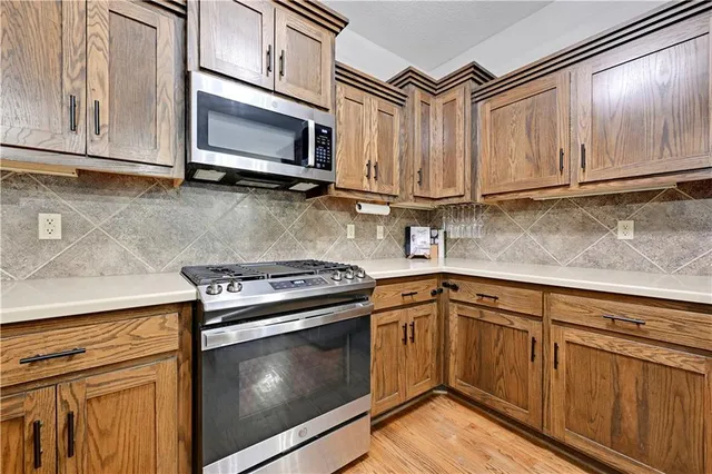 $450,000 | 345 Cates Court, Liberty, MO 64068