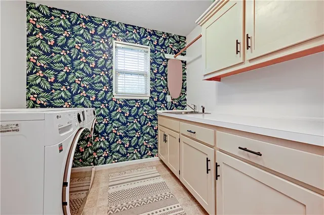 $450,000 | 345 Cates Court, Liberty, MO 64068