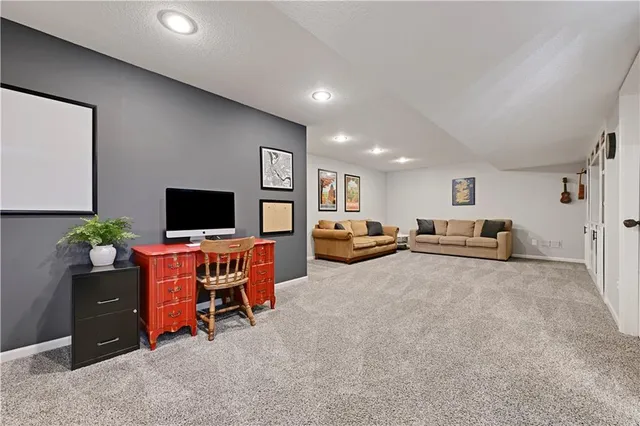 $450,000 | 345 Cates Court, Liberty, MO 64068