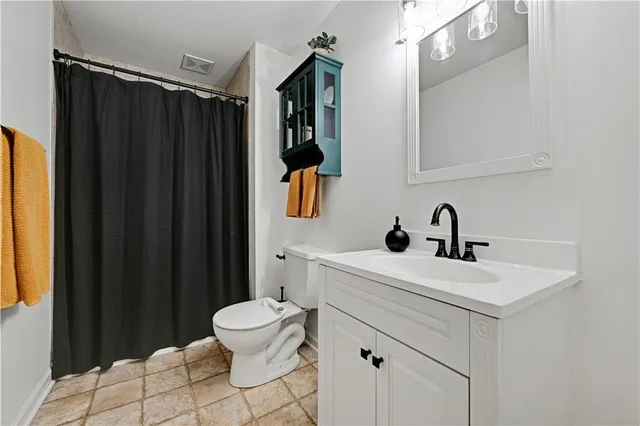 $450,000 | 345 Cates Court, Liberty, MO 64068