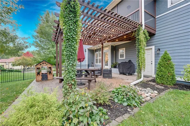 $450,000 | 345 Cates Court, Liberty, MO 64068