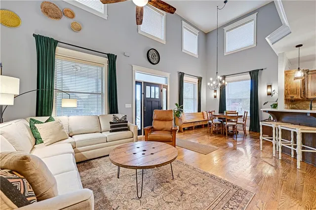 $450,000 | 345 Cates Court, Liberty, MO 64068