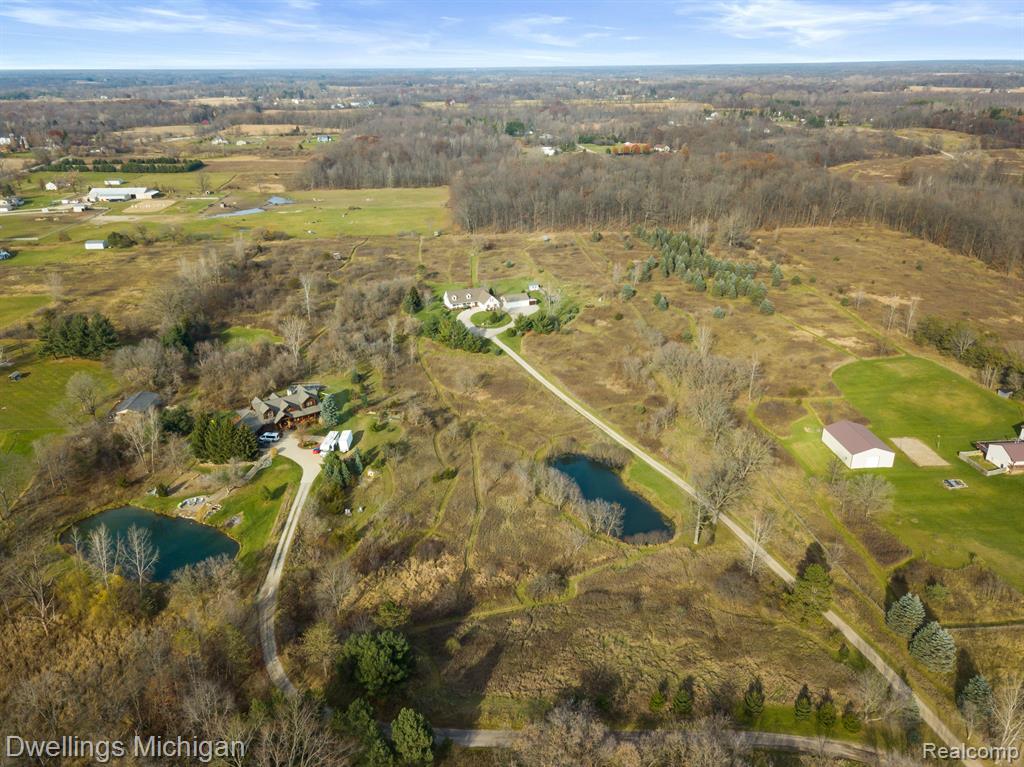 1588 Woodhaven Road Howell, MI 48855 - Photo 77 of 93