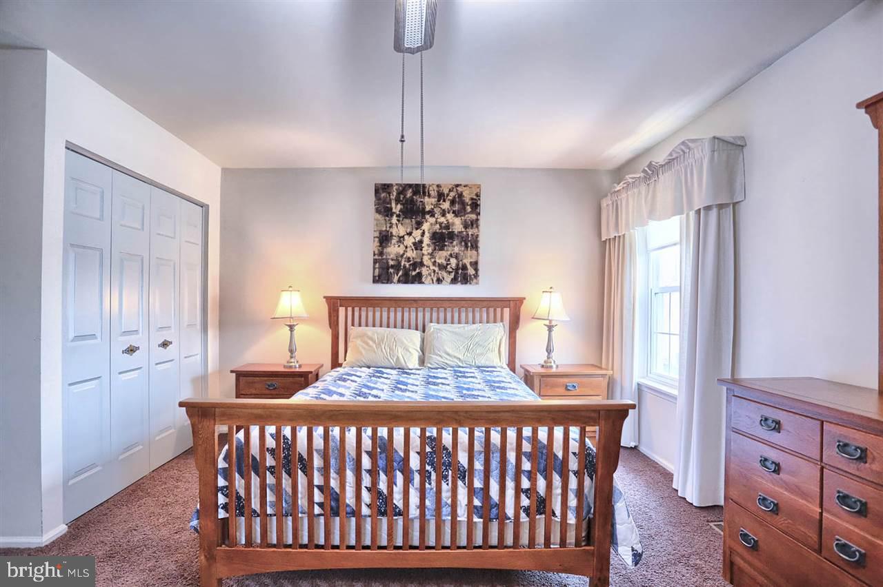 5437 Pond Road Harrisburg, PA 17111 - Photo 17 of 25 Gallery Image 17