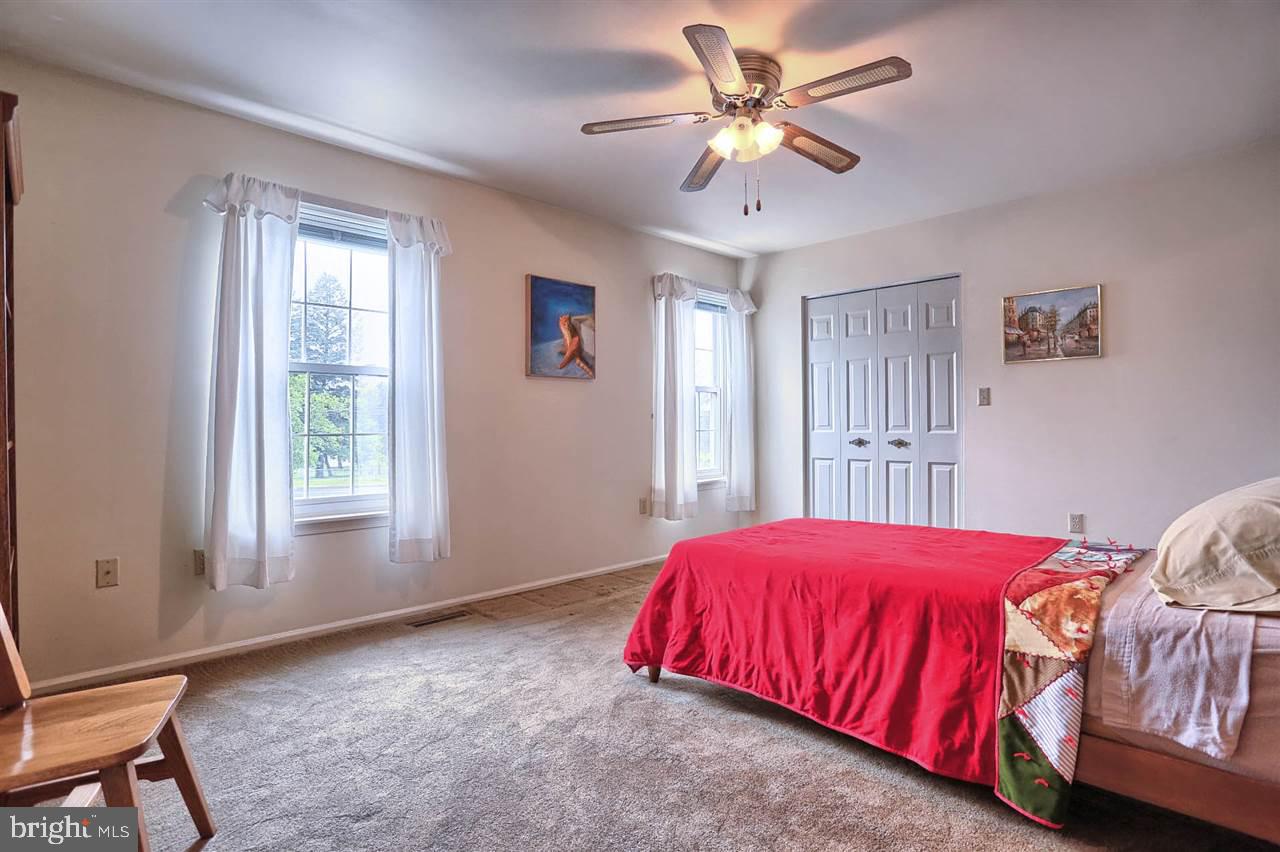5437 Pond Road Harrisburg, PA 17111 - Photo 21 of 25 Gallery Image 21