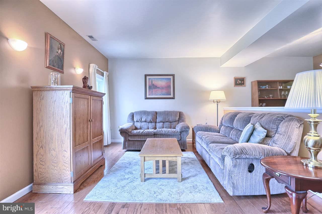 5437 Pond Road Harrisburg, PA 17111 - Photo 8 of 25 Gallery Image 8