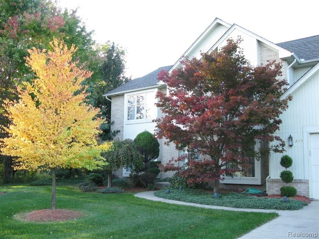 3115 Salem Drive Rochester, MI 48306 - Photo 1 of 25 Fall Exterior Beauty