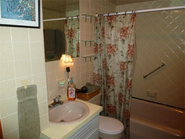 80 Birchwood Road Methuen, MA 01844 - Photo 8 of 15 Gallery Image 8