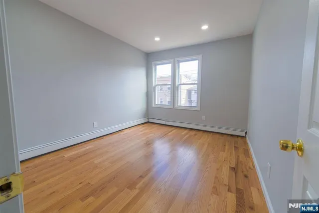 $599,999 | 586 North 11th Street, Newark, NJ 07107