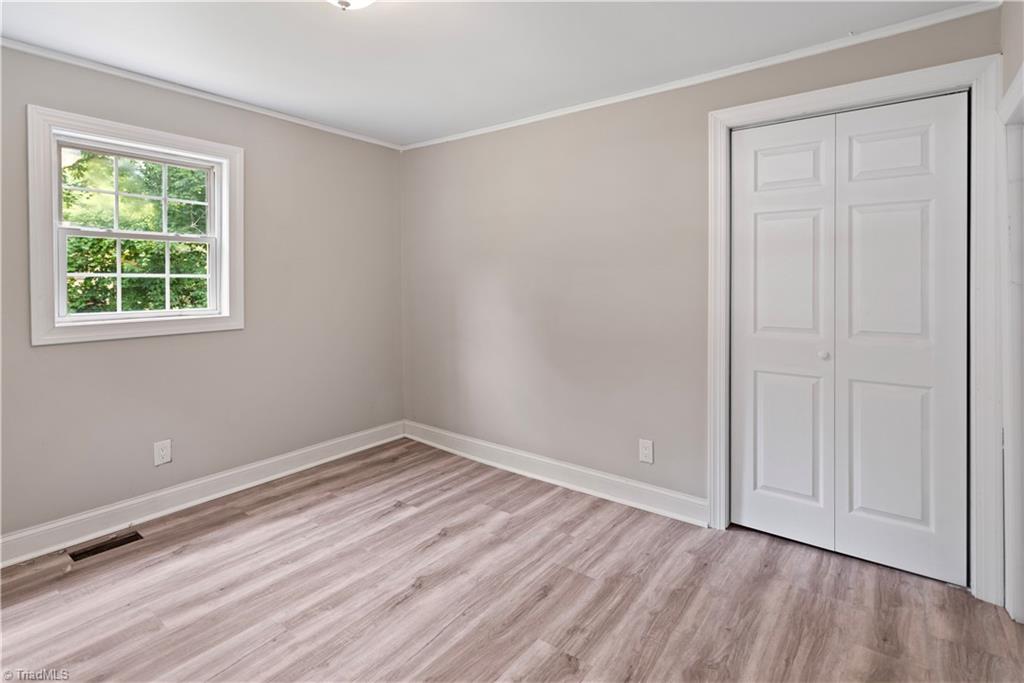 1107-1111 Hickory Chapel Road High Point, NC 27260 - Photo 10 of 18 Gallery Image 10
