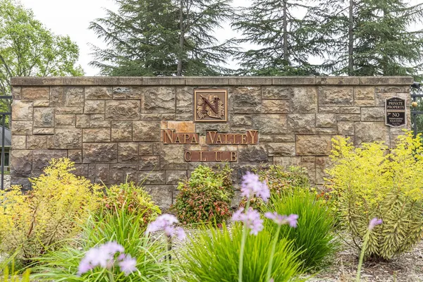 $859,000 | 12 Valley Club Circle, Napa, CA 94558