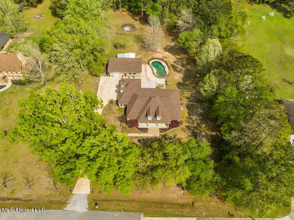 8890 Dana Road Biloxi, MS 39532 - Photo 59 of 70 8890DanaRd-65