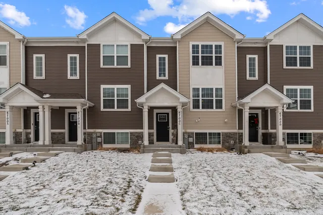 $264,900 | 6700 Linden Trail, Unit C, Wonder Lake, IL 60097
