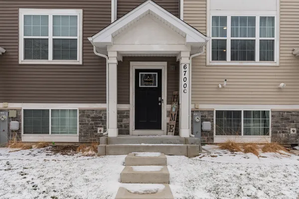 $259,900 | 6700 Linden Trail, Unit C, Wonder Lake, IL 60097