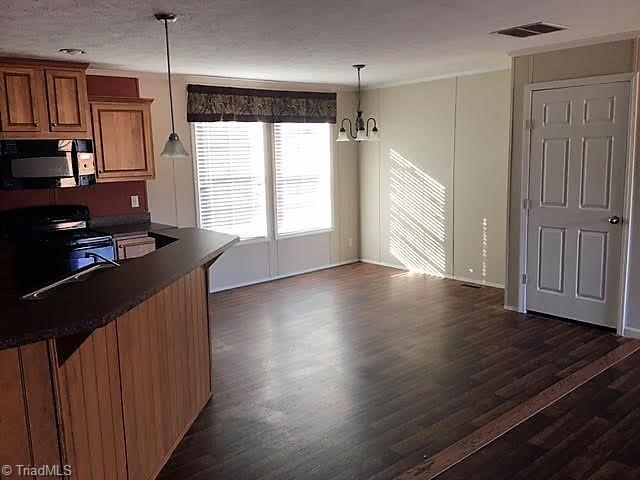 644 County Line Road Reidsville, NC 27320 - Photo 9 of 18 Gallery Image 9