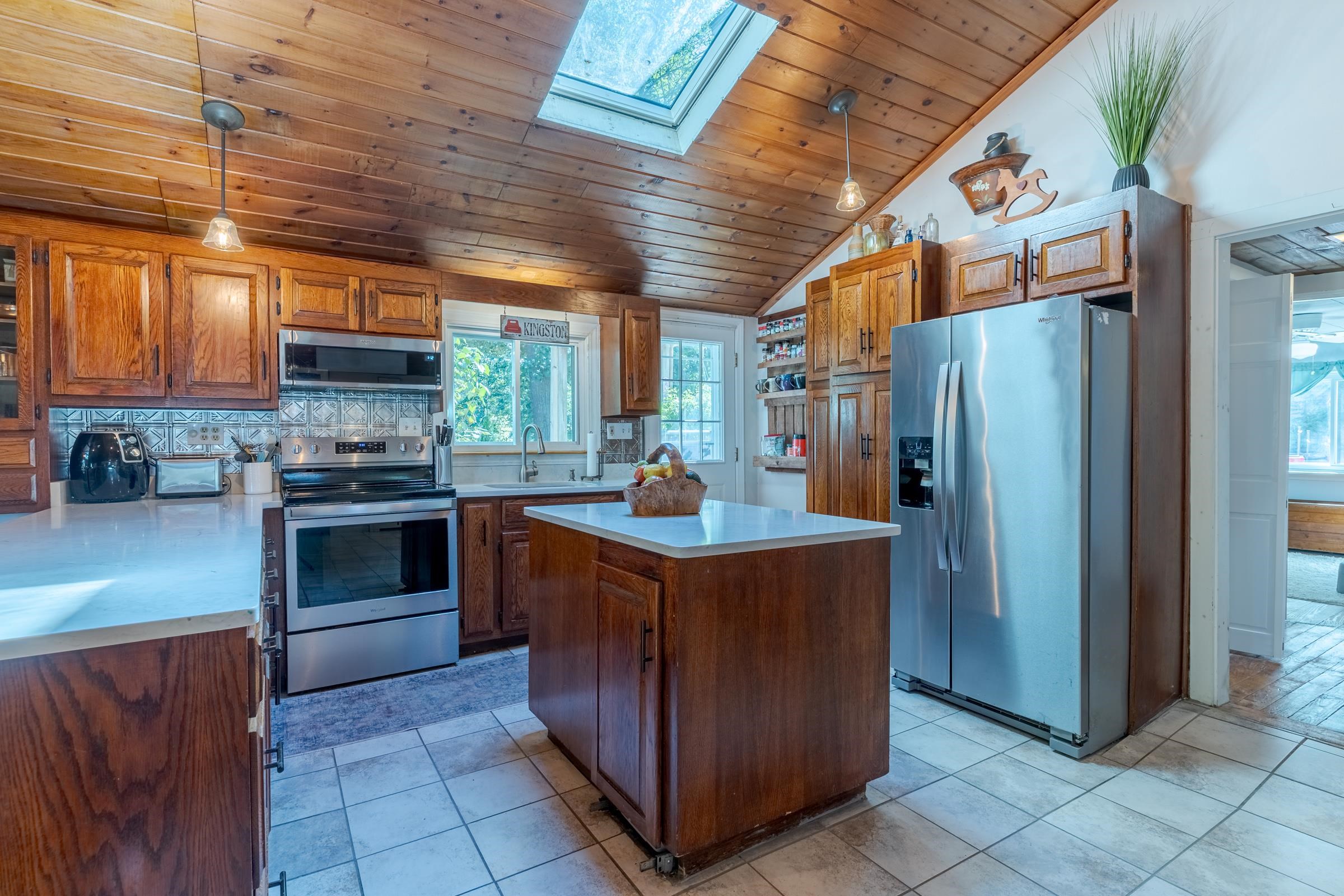 13 Dulcies Point Road Kingston, NH 03848 - Photo 12 of 37