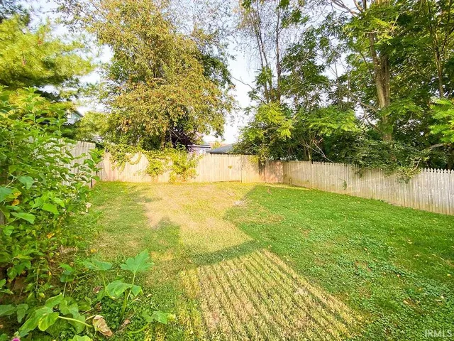 $1,800 | 1409 South Palmer Avenue, Bloomington, IN 47401