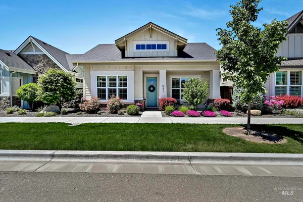 $549,900 | 6271 North San Vito Avenue, Meridian, ID 83646