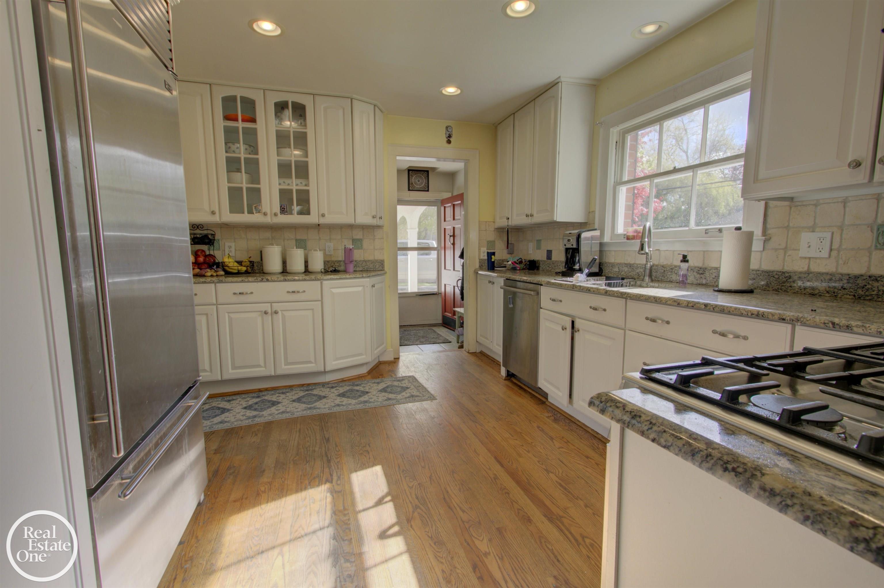 203 Ridge Road Grosse Pointe Farms, MI 48236 - Photo 20 of 51