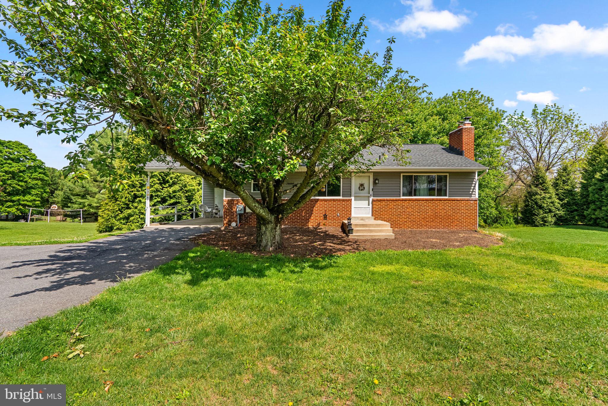 7301 Chrome Mine Road Gaithersburg, MD 20882 - Photo 1 of 45