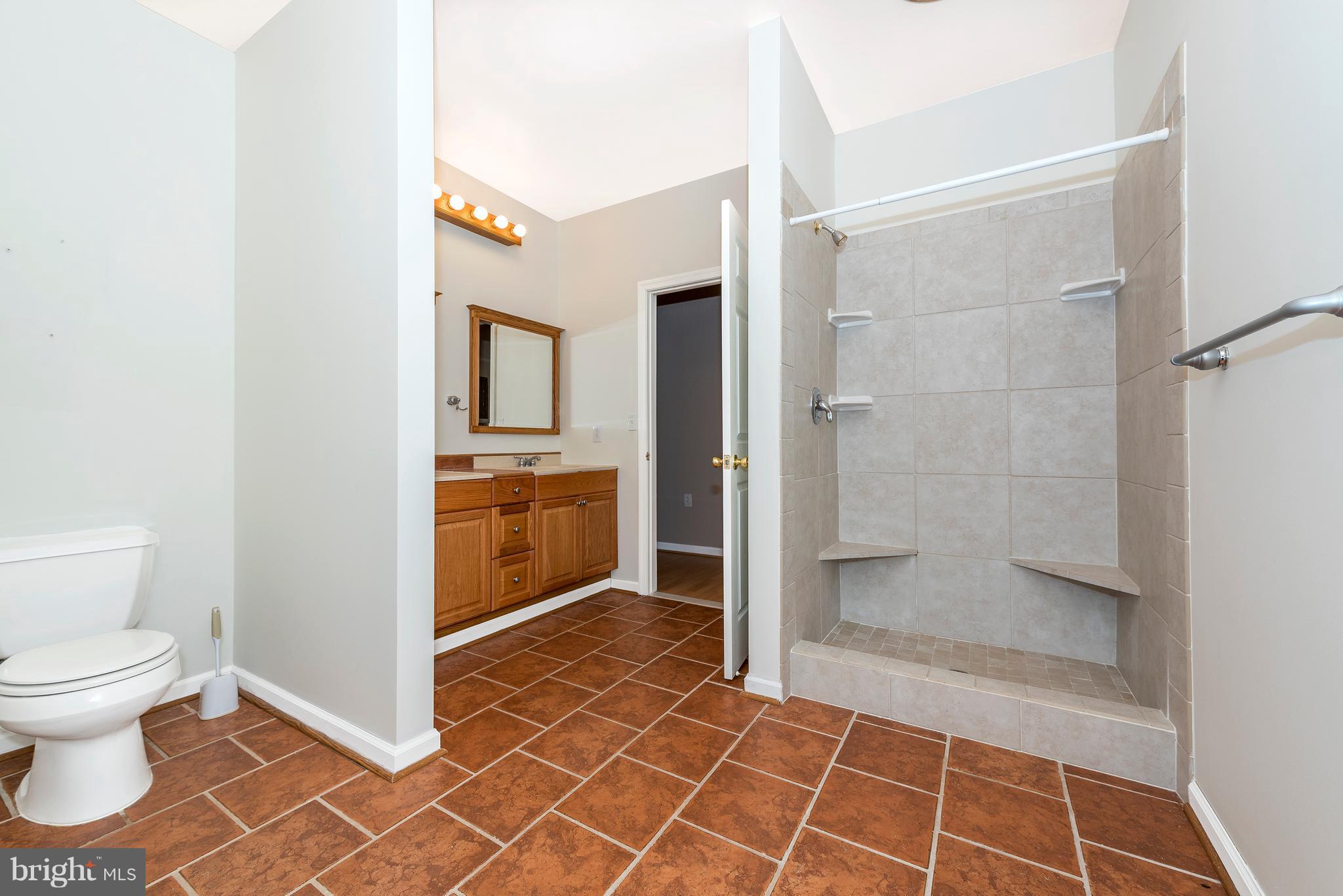 2338 Prices Distillery Road Clarksburg, MD 20871 - Photo 25 of 30 Bath