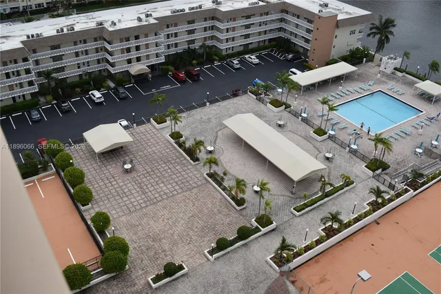 $3,100 | 1865 South Ocean Drive, Unit 14N, Hallandale Beach, FL 33009