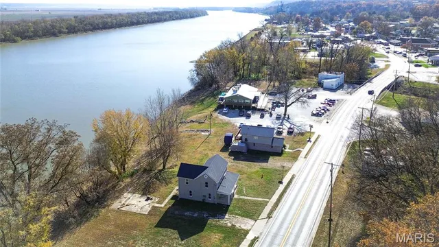 $48,000 | 307 North Park Street, Hardin, IL 62047