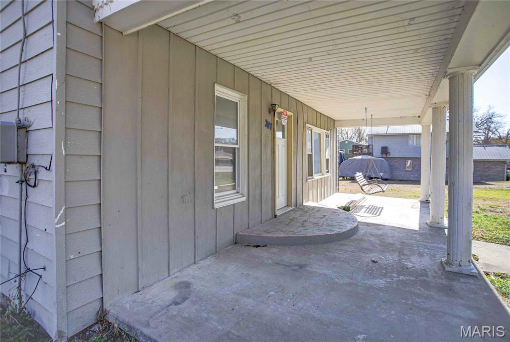307 North Park Street Hardin, IL 62047 - Photo 6 of 35