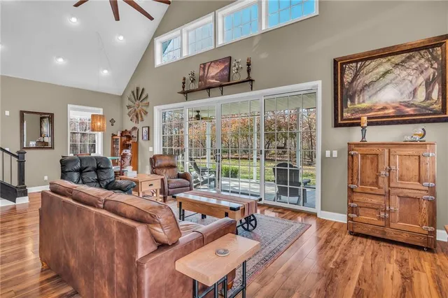 $540,000 | 26644 Magnolia Lane, Clinton, MO 64735