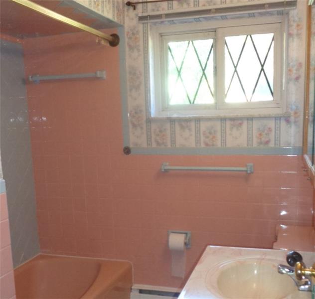 7821 Noblestown Road McDonald, PA 15057 - Photo 15 of 23 Gallery Image 15
