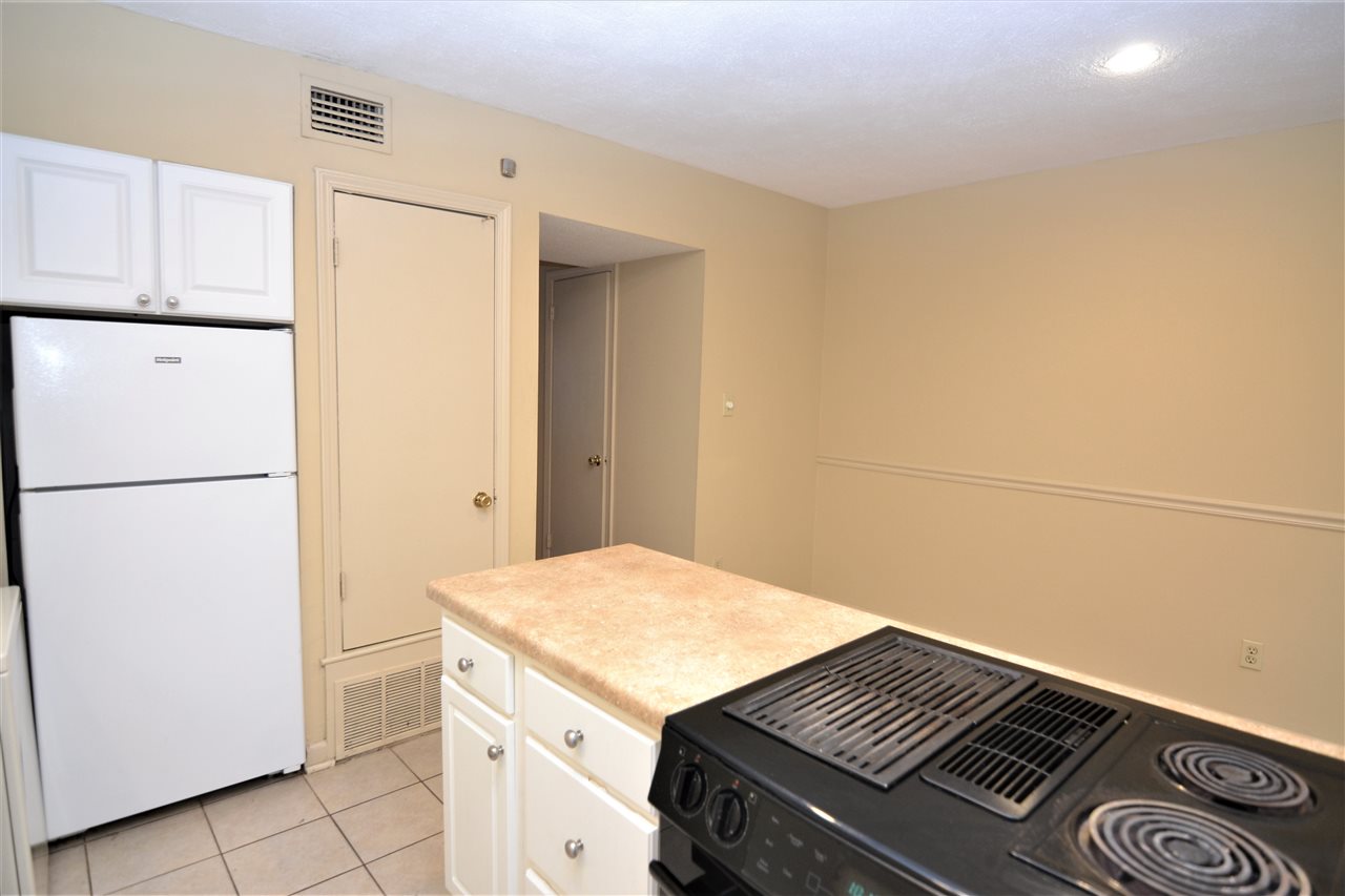 5686 Quince Road, Unit 9 Memphis, TN 38119 - Photo 4 of 15 Gallery Image 4