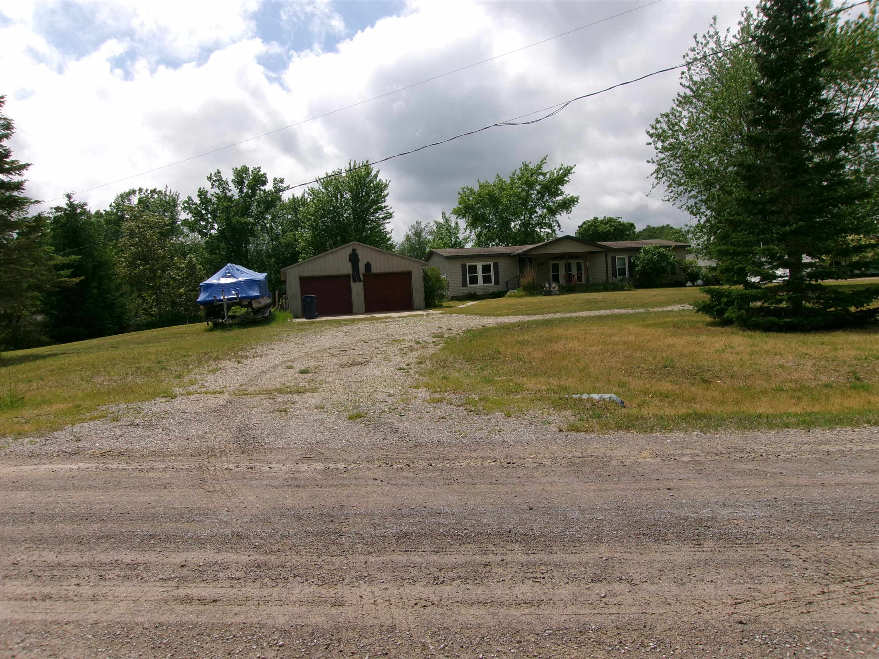 4490 Ridgeway Trail Lake, MI 48632 - Photo 1 of 32